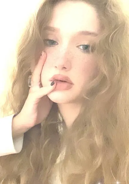 Палашка из Черновцов, мне 21, познакомлюсь для общения