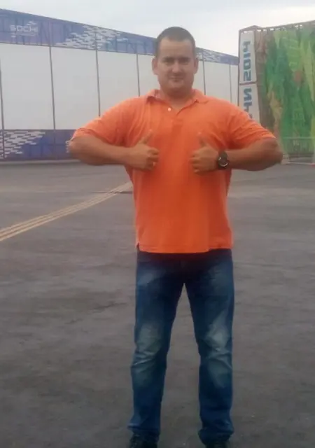 Я Руслан, 46, из Горловки, ищу знакомство для постоянных отношений