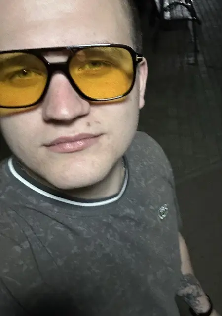 Я Раздор, 25, из Киева, ищу знакомство для открытые отношения