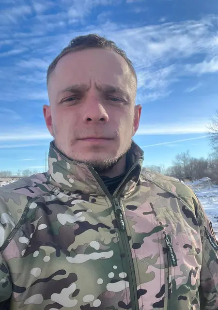 Славик из Макеевки, мне 29, познакомлюсь для общения