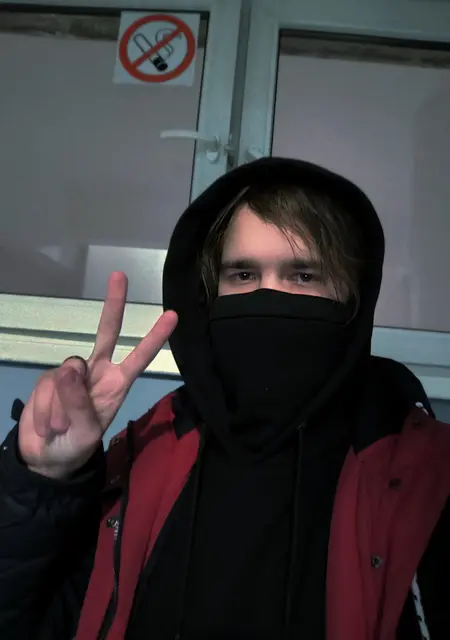 Max из Лондона, мне 20, познакомлюсь для открытые отношения