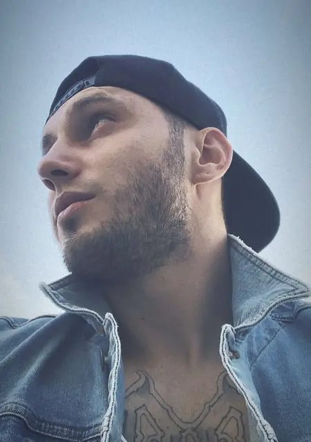 Руслан из Бердянска, мне 34, познакомлюсь на одну ночь