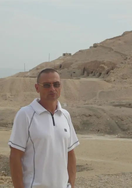 Я Артур, 57, из Конотопа, ищу знакомства без обязательств