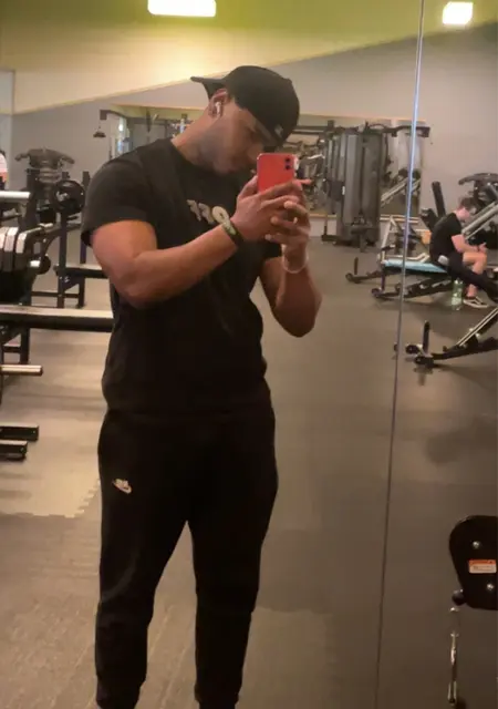 Sebastian из Кёльна, мне 22, познакомлюсь на одну ночь