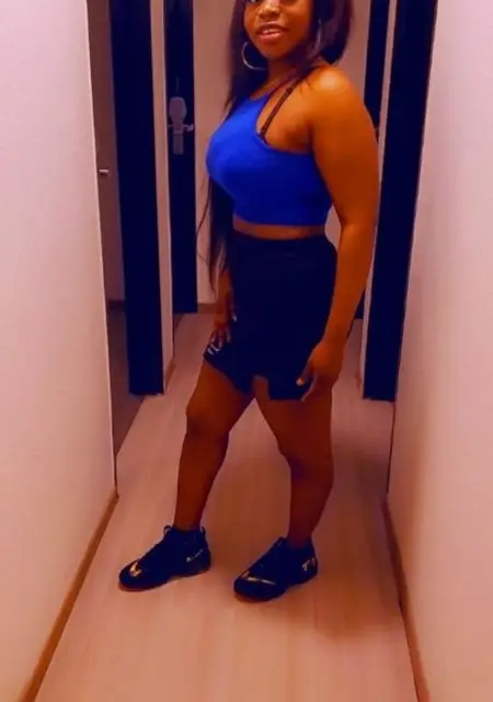 Natasha из Парижа, мне 22, познакомлюсь