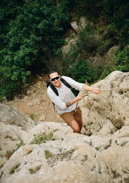 Soy Denis, 32 años de Benidorm, busco conocer gente para chatear