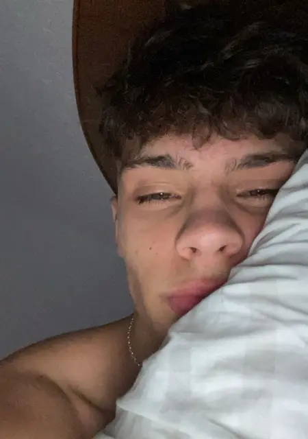 Я Ruvengaule, 21, из Иберлинген, ищу знакомство для вирта