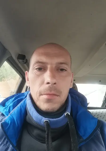 Я Нейм, 39, из Солигорска, ищу знакомства без обязательств