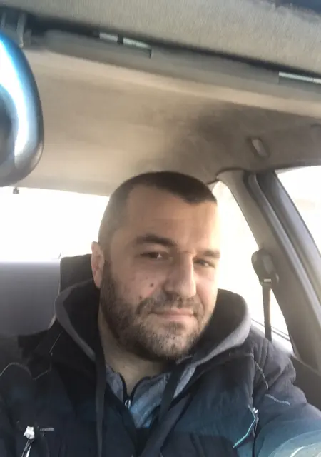 Иван з Дніпра, шукаю на сайті дружбу