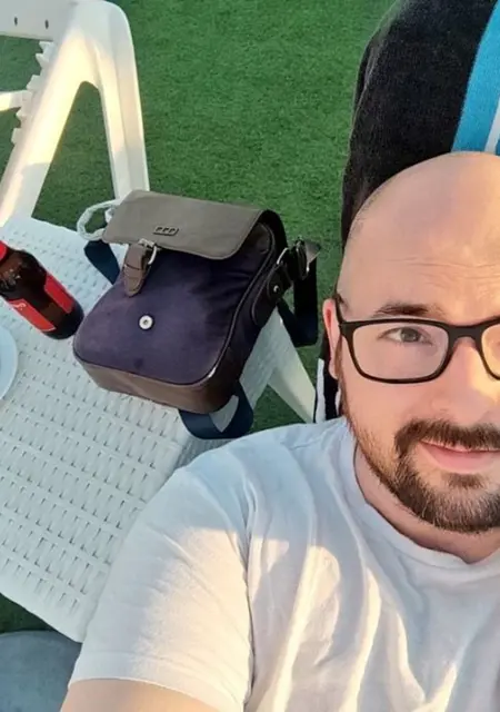 Soy Luis, 37 años de Madrid, busco conocer gente