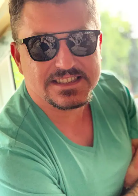 Nikola з Івано-Франківська, шукаю на сайті вірт