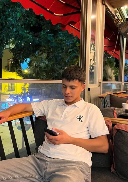 Furkan из Биледжик, ищу на сайте знакомства на одну ночь