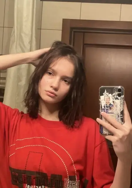 Я Настя, 18, из Витебска, ищу знакомство для вирта