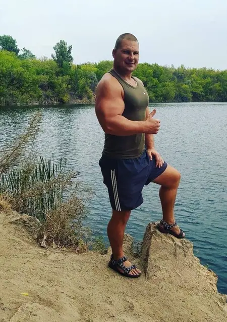 Серж з Сміла, мені 34 років, познайомлюсь без зобов'язань