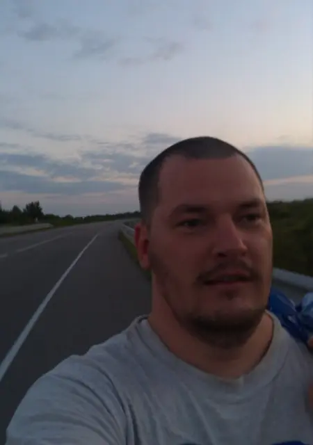 Андрей из Минска, мне 37, познакомлюсь для совместных путешествий