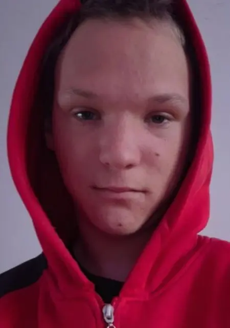 Я Yaroslav, 18, из Амстердама, ищу знакомство для постоянных отношений