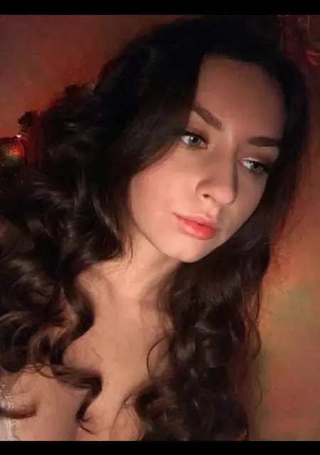 Я Наташа, 34 років з Запоріжжя, шукаю знайомства без зобов'язань