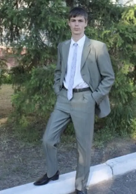 Я Иван, 31, из Луганска, ищу знакомства без обязательств