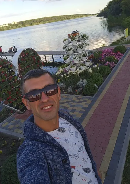 Андрей из Кропивницкого, мне 39, познакомлюсь на одну ночь