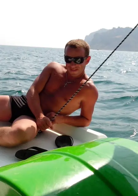 Olezhka з Вараша, мені 42 років, познайомлюсь на одну ніч