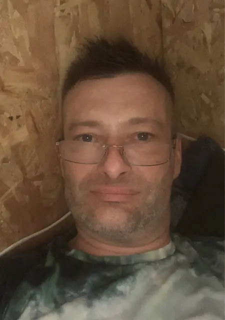 Я Alex, 47, из Житомира, ищу знакомства без обязательств