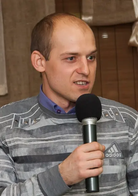 Александр из Кривого Рога, ищу на сайте знакомства без обязательств