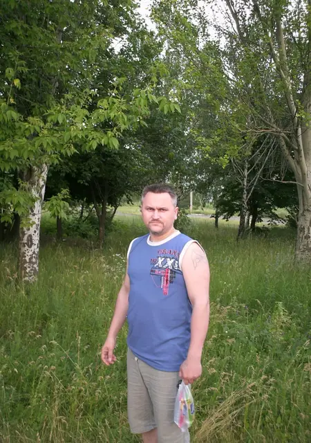 Serg з Донецька, мені 54 років, познайомлюсь для вірт
