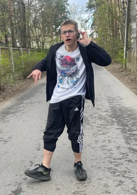 Я Sexbomba, 19, из Бразилея, ищу знакомства без обязательств