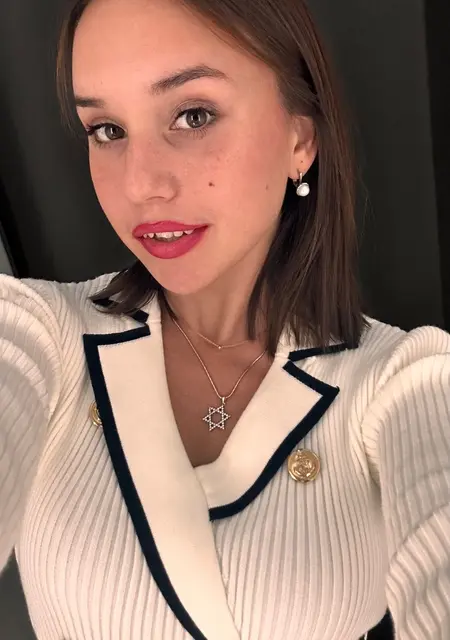 Лілія из Одессы, ищу на сайте приятное времяпровождение