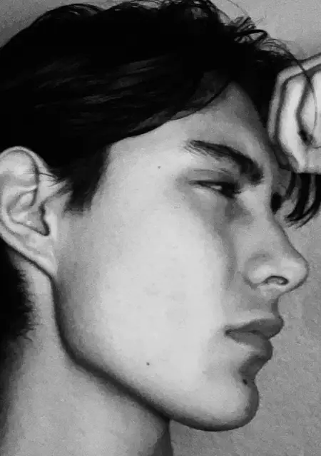 Jon из Чалько-де-Диас-Коваррубьяс, мне 24, познакомлюсь на одну ночь