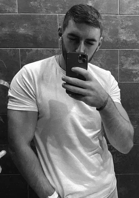 Саша из Мукачева, мне 25, познакомлюсь для вирта