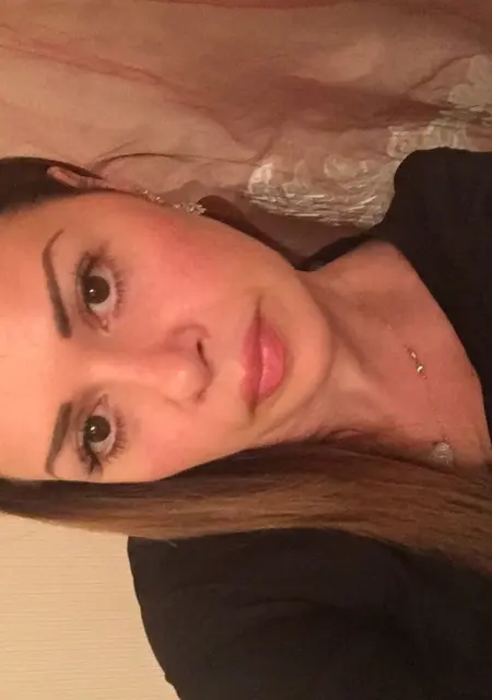 Elena з Одеси, шукаю на сайті знайомства без зобов'язань