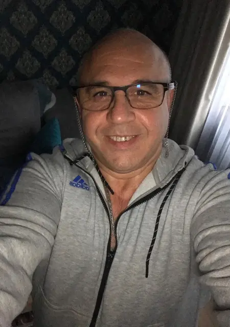 Yuri из Житомира, мне 45, познакомлюсь на одну ночь