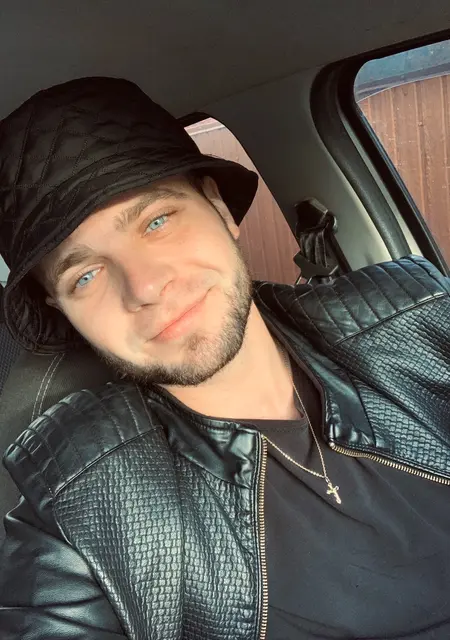 Я Міша, 27 років з Чернівців, шукаю знайомство для приємного проведення часу