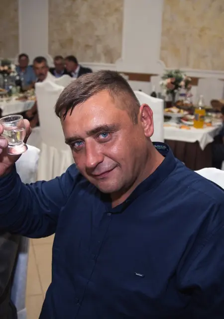 Микола из Черновцов, ищу на сайте знакомства без обязательств