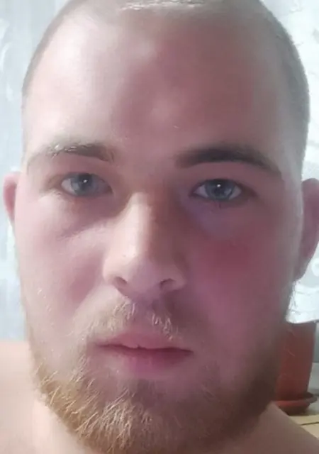 Я Давид, 21, из Херсона, ищу знакомства без обязательств