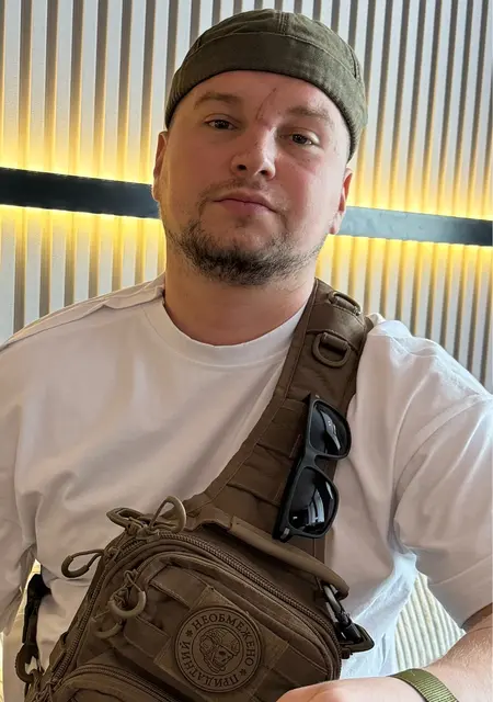 Я Денис, 29 років з Ізюм, шукаю знайомство для дружби