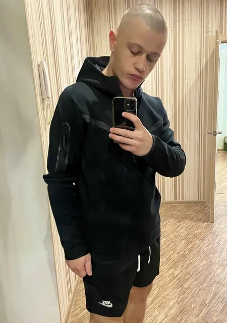 Дима из Хмельницкого, мне 27, познакомлюсь для совместных путешествий