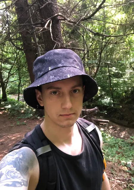 Я Євген, 29 років з Дрогобича, шукаю знайомство для спілкування