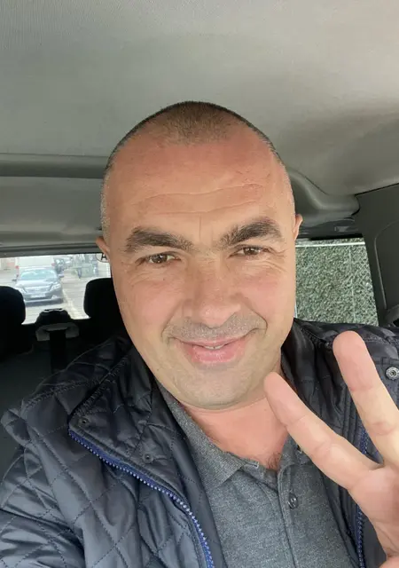 Я Саша, 44 років з Kovel, шукаю знайомства без зобов'язань