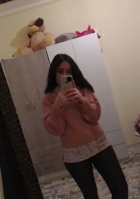 Я Yildiz Kara, 31, из Стамбула, ищу знакомство