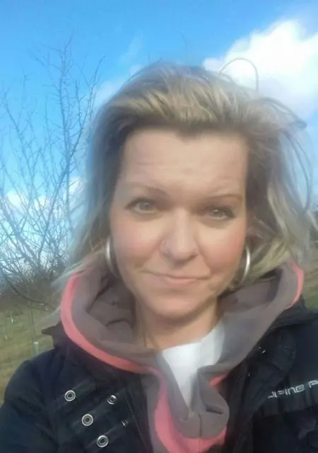 Я Zuzka, 44, из Праги, ищу знакомство