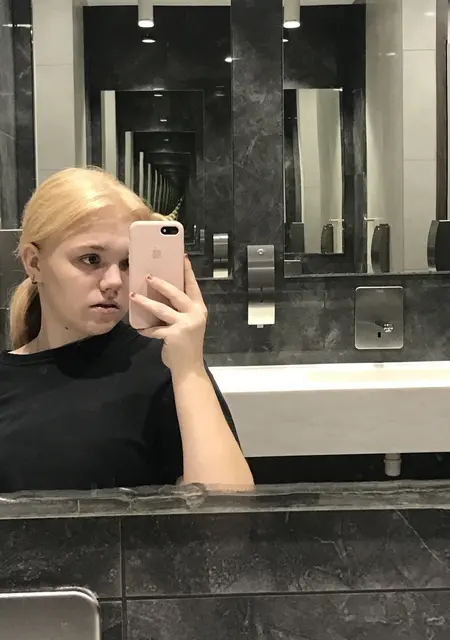 Dasha з Дніпро, мені 18 років, познайомлюсь без зобов'язань