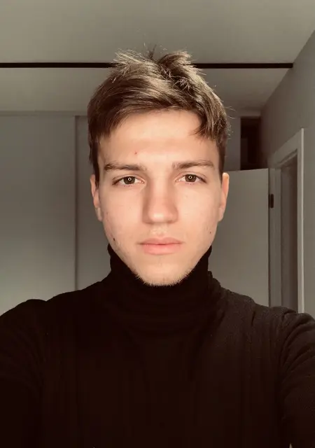 Я Влад, 26 років, знайомлюсь для приємного проведення часу у Ужгороде