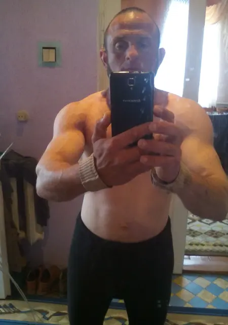 Я Влад, 47 років, знайомлюсь для спілкування у Тернополі