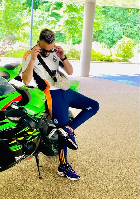 Mohamed из Макон, ищу на сайте вирта