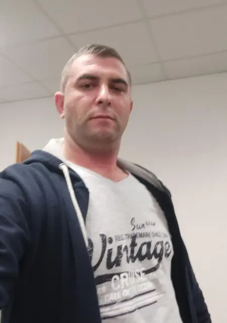 Андрей из Бад-Арользен, ищу на сайте знакомства без обязательств