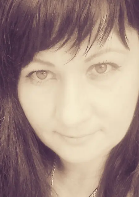 Elena з Харків, шукаю на сайті знайомства без зобов'язань