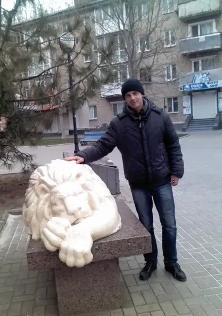 Я Влад, 43, знакомлюсь без обязательств в Бердянске