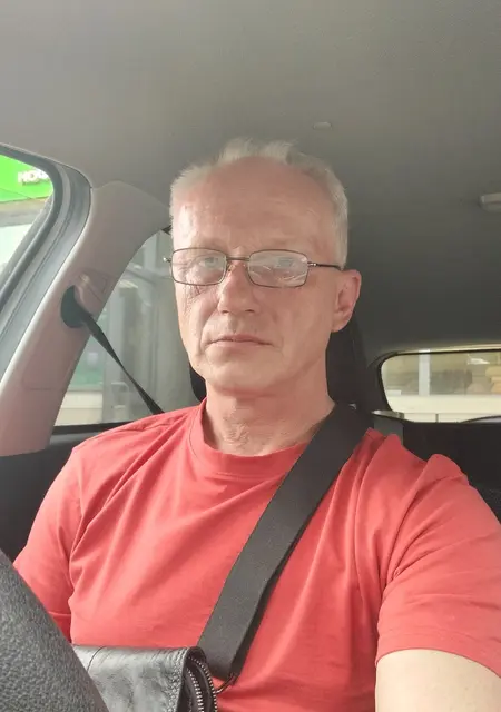 Я Владимир, 53, знакомлюсь без обязательств в Берлине